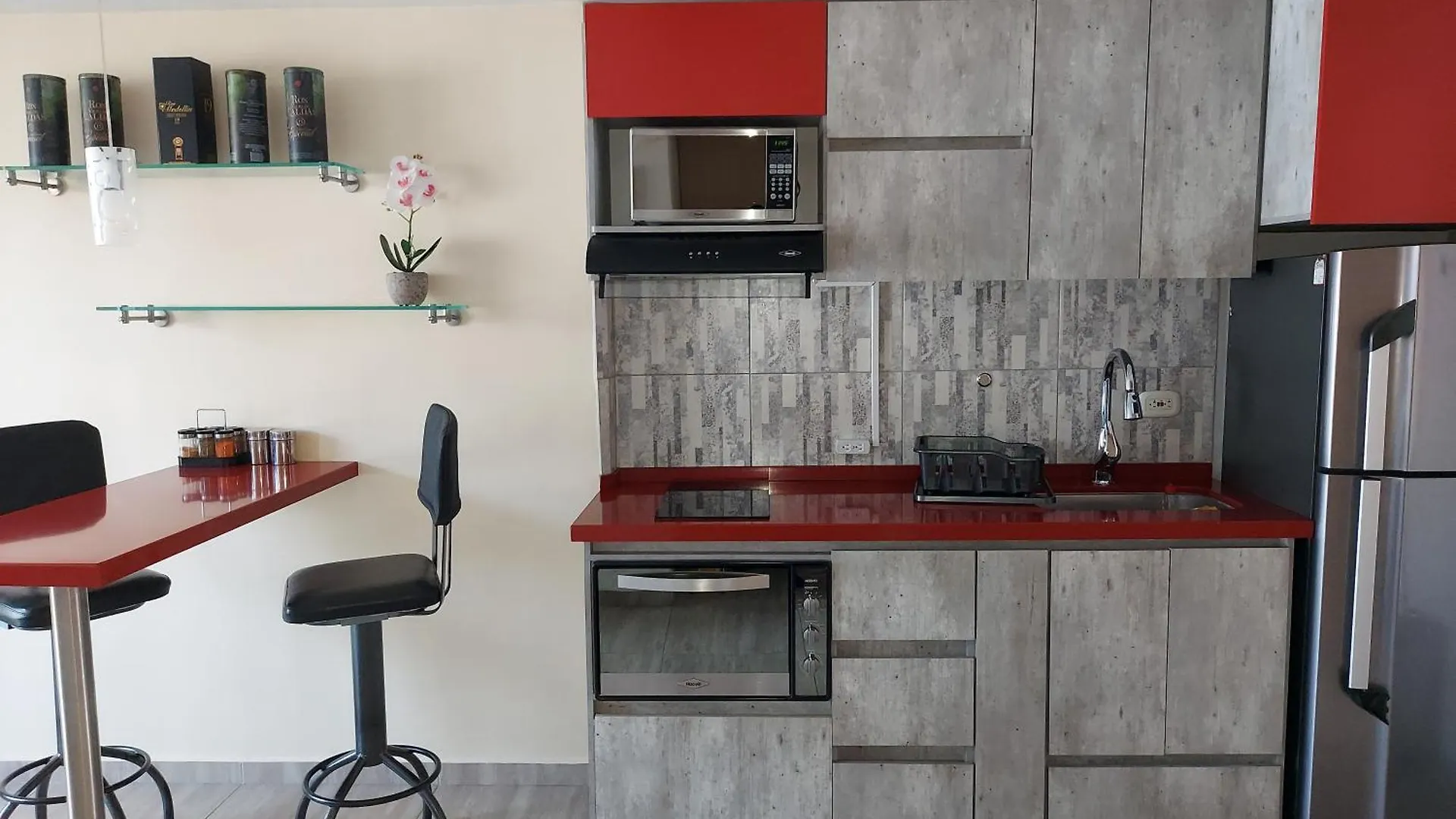 Best Apartment, Best Location, Laureles Paradise Medellín 0*,  Kolumbia